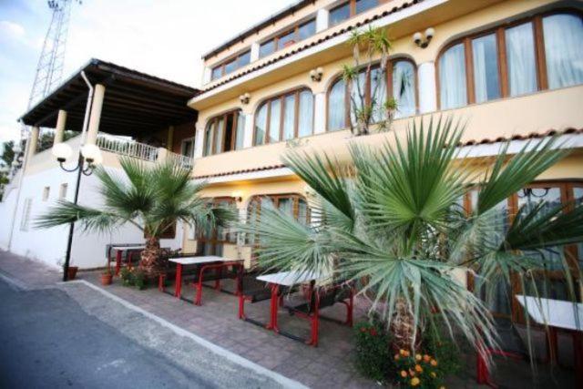 Hotel All'Antico Pozzo Barcellona-Pozzo di Gotto Exterior photo